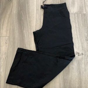 Women’s Lululemon wide leg Still Pants